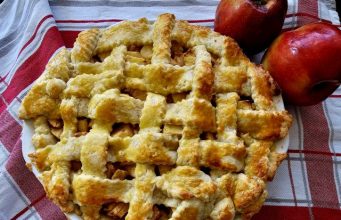 Apfelkuchen Apple Pie mit Gittr Äpfel