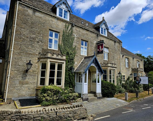 The Royal George Hotel in Birdlip