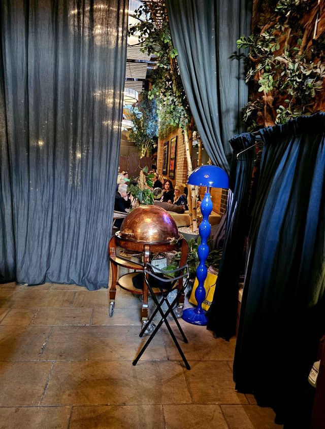 Eingang um Restaurant London