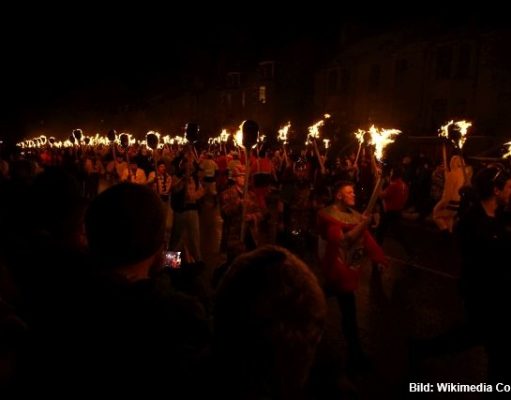 Up Helly Aa Feuerfestival Schottland