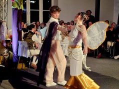 Modenschau und Tea Party