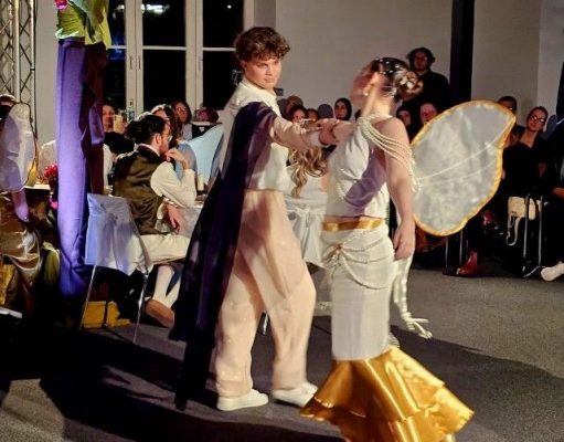 Modenschau und Tea Party