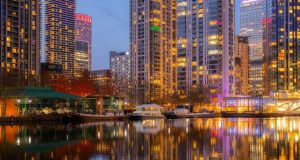 Canary Wharf bei Nacht