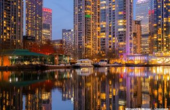 Canary Wharf bei Nacht