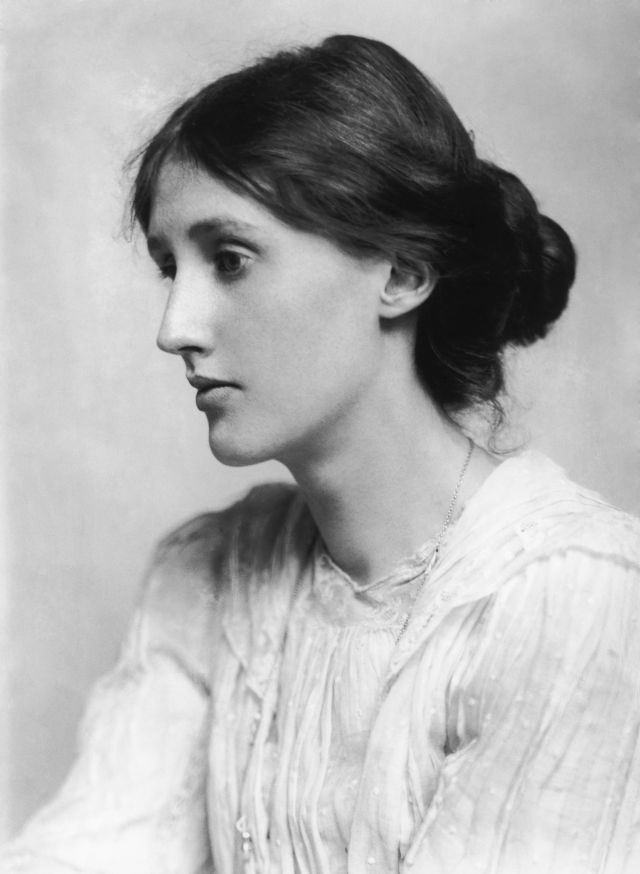 George_Charles_Beresford_-_Virginia_Woolf_in_1902_-_Restoration Virginia Woolf